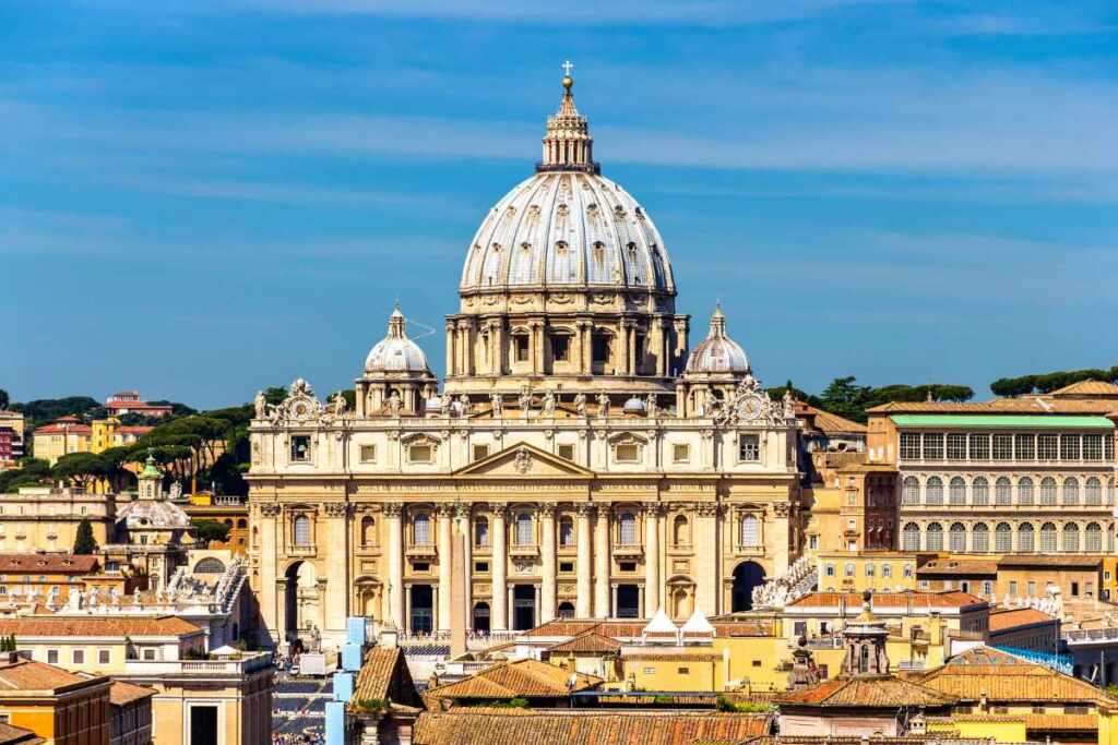 Giubileo 2025, si chiude l’Anno Santo: Papa Leone XIV richiude la Porta Santa di San Pietro 2 piazza san pietro