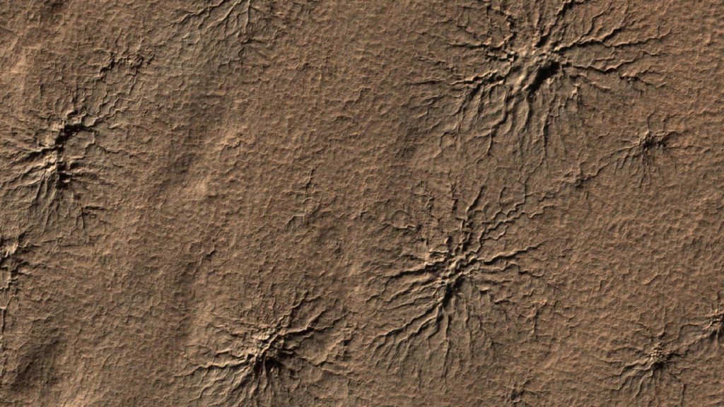 ragni formazioni su marte.jpg