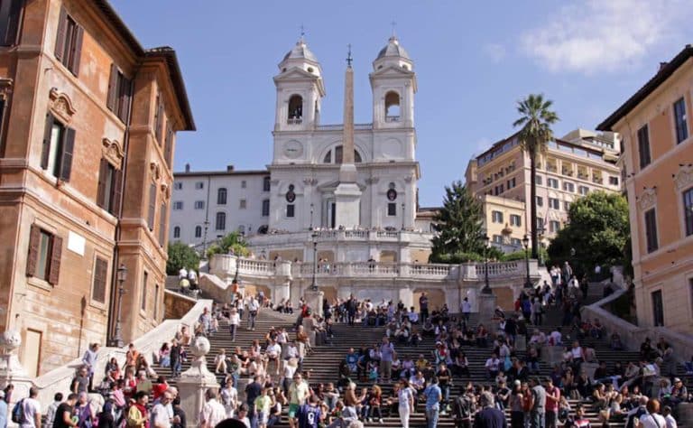 scalinata trinita dei monti roma soprintendenza francia.jpg