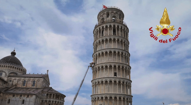 torre di pisa salvataggio turista malore.png