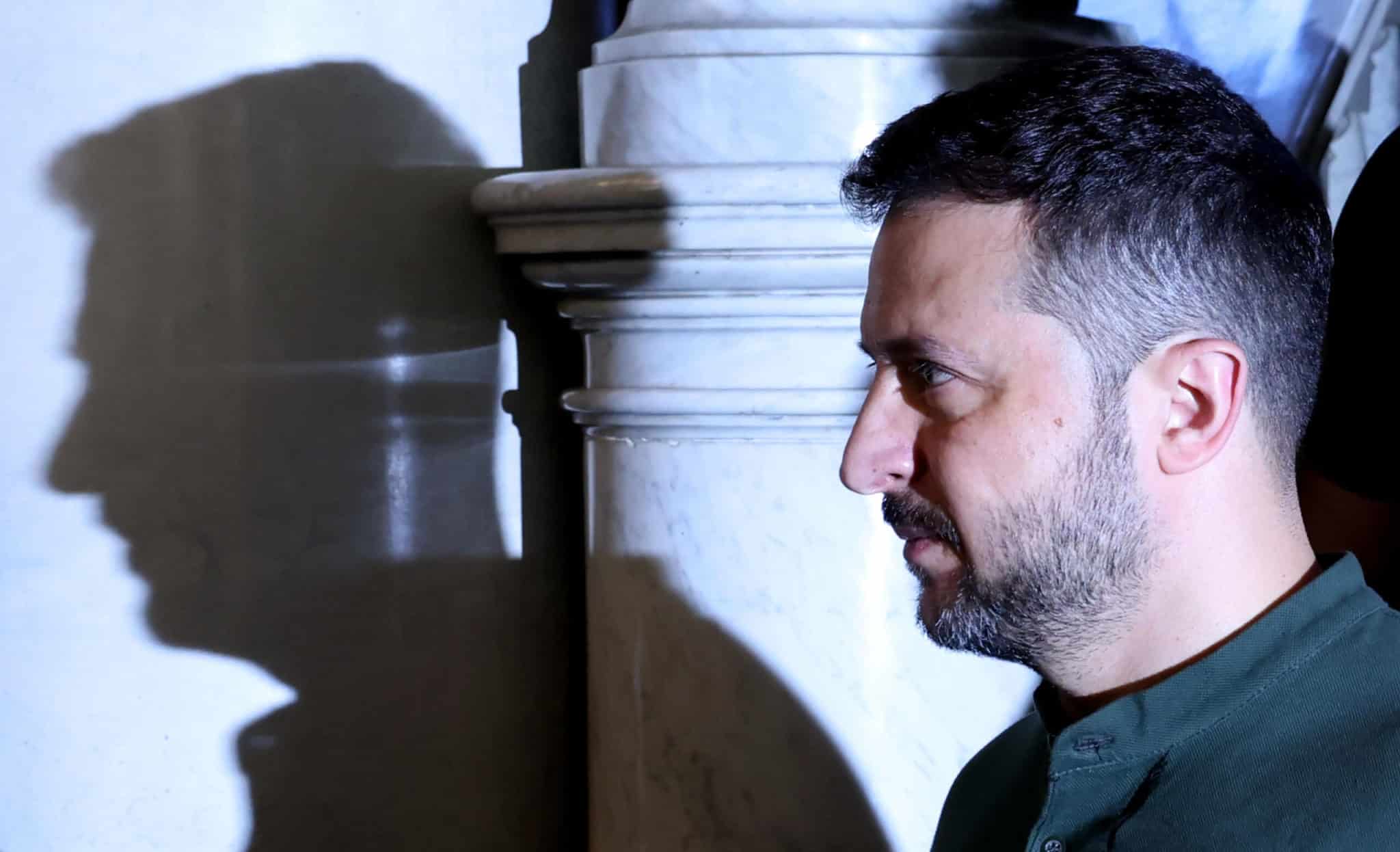 Ucraina, Zelensky: «Ho un piano per far finire la guerra, lo farò vedere a Harris e Trump» 1 zelensky cernobbio scaled.jpg