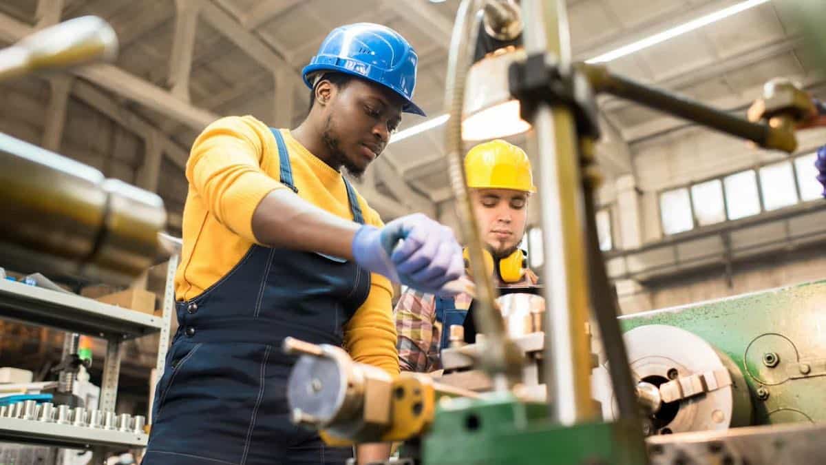 La sfida di Confindustria al governo: «Servono 120mila immigrati in più all’anno, o si blocca l’Italia» 1 1 1 1.jpg