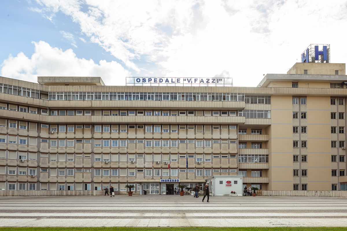 Lecce, va in ospedale ma l’ascensore non va: madre partorisce sul pavimento 1 D3X 6675.jpg