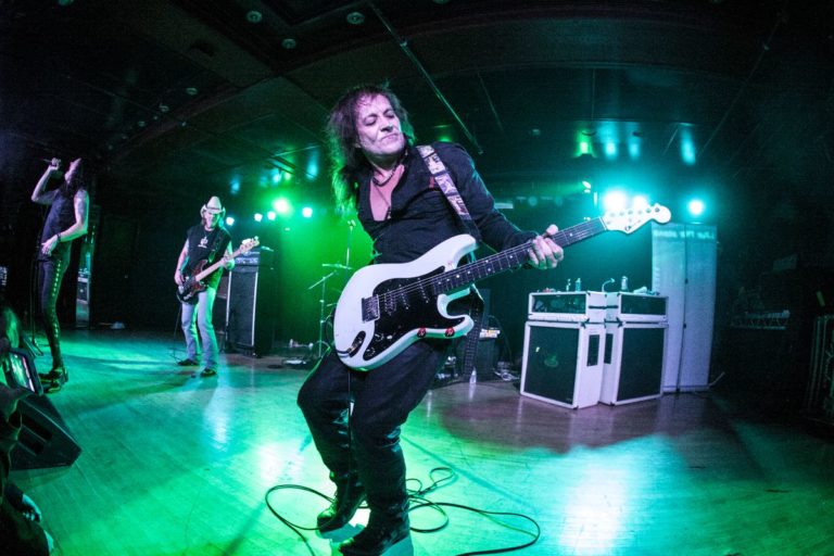 GI Jake E Lee.jpg