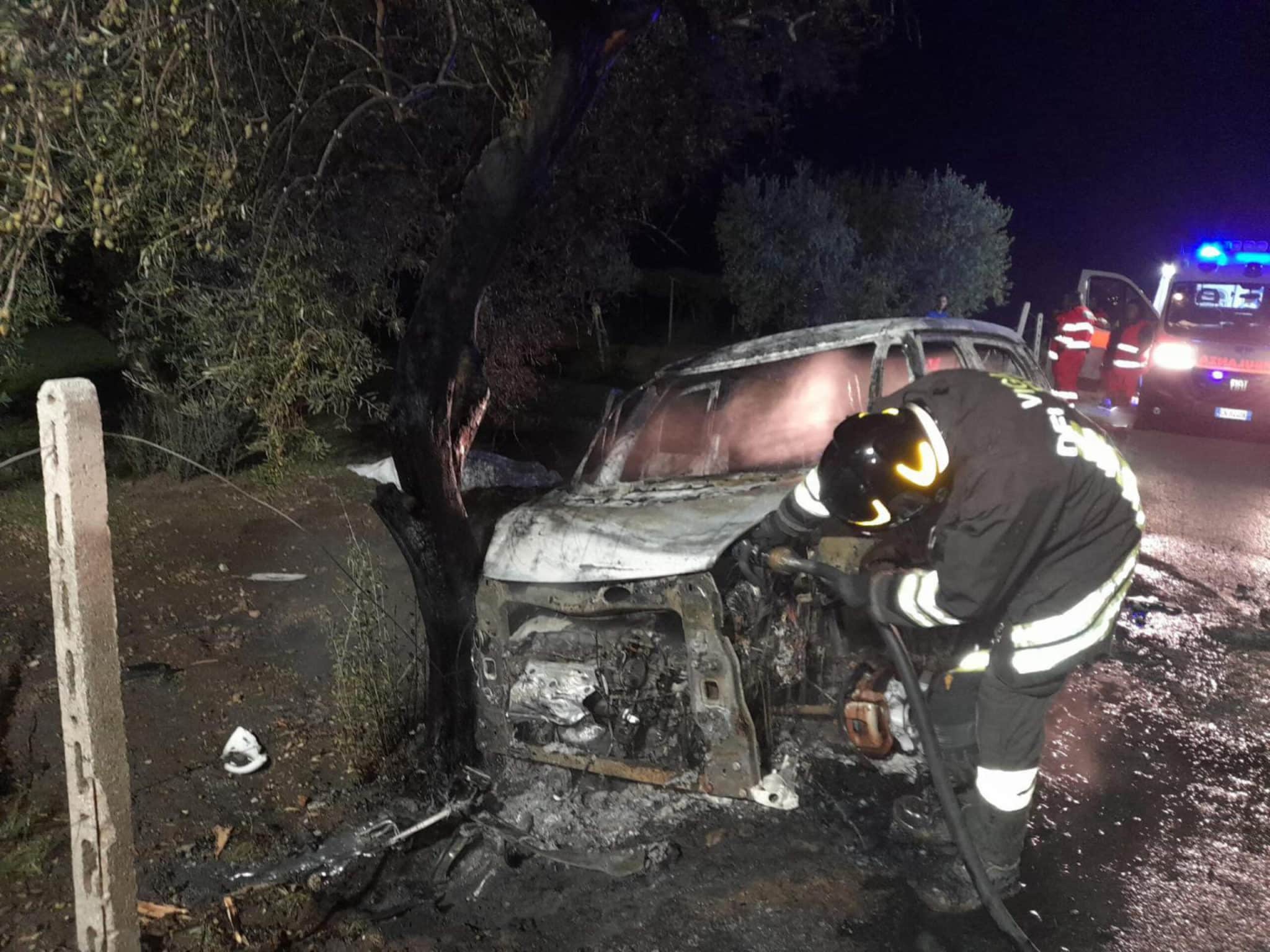 Foggia, 47enne muore carbonizzata in un incidente. Il marito è indagato per omicidio: l’ipotesi di una messinscena 1 GOLF 20241002204826556 0c463c9f6c6dea0dc32590728ec14add scaled.jpg