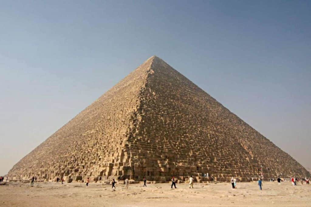 Piramide di Giza cane.jpg