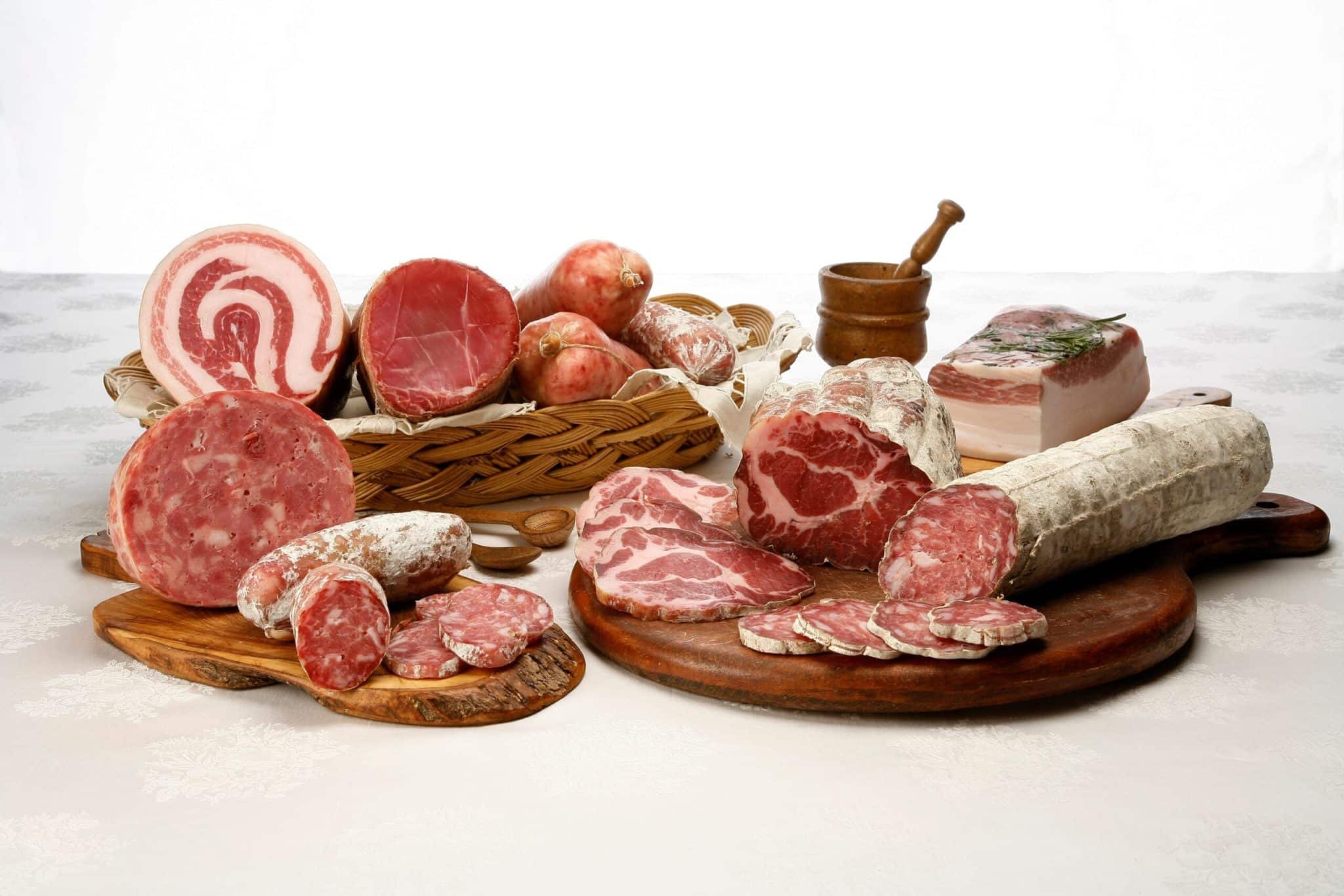 Salumi in frigorifero scaled.jpg