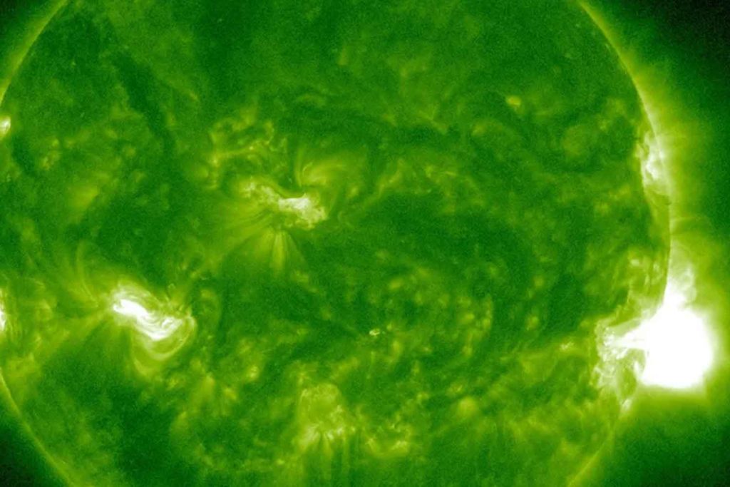 Tempesta solare.jpg