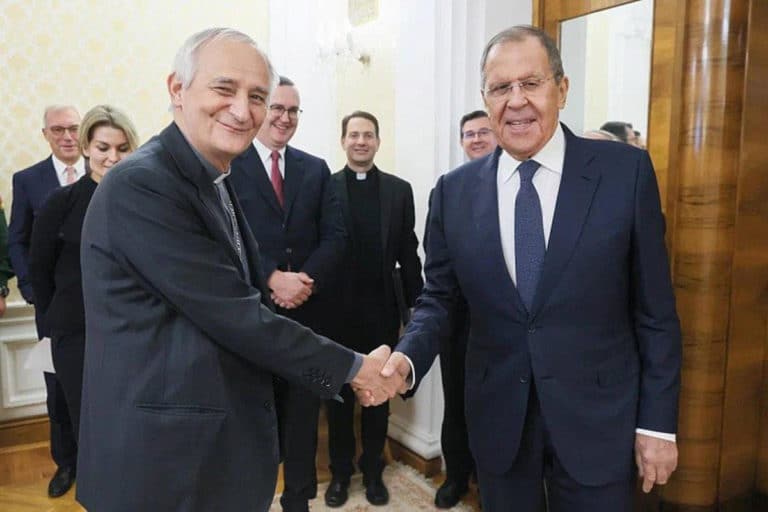 Zuppi Lavrov.jpg