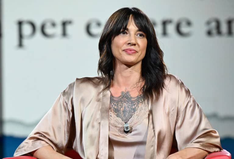 asia argento parla morgan.jpg