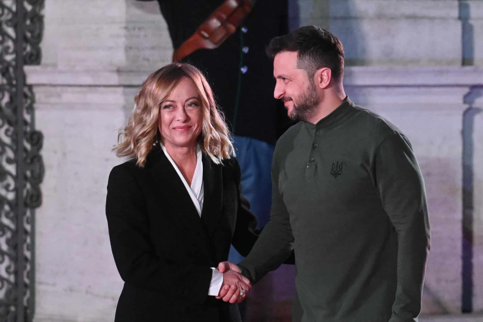 Bilaterale Italia-Ucraina, Meloni: «Il sostegno militare serve a costruire la pace». Zelensky: «L’invio dei vostri sistema di difesa ha salvato delle vite» – I video 1 bilaterale zlensky meloni villa doria roma 10 ottobre scaled.jpg