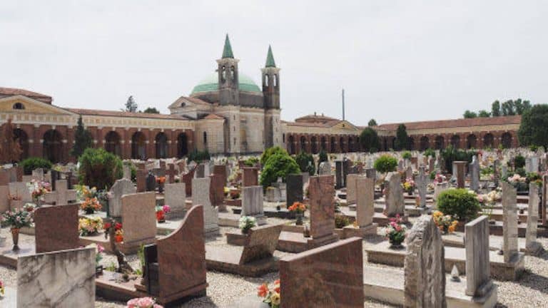 cimitero maggiore vicenza.jpg