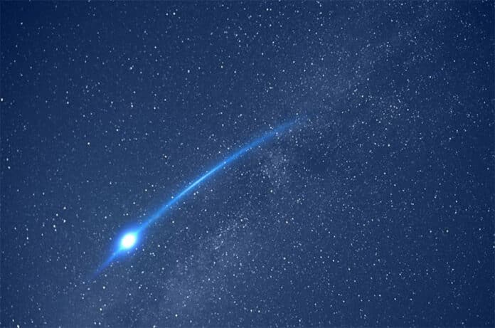 cometa del secolo 696x461 1.jpg