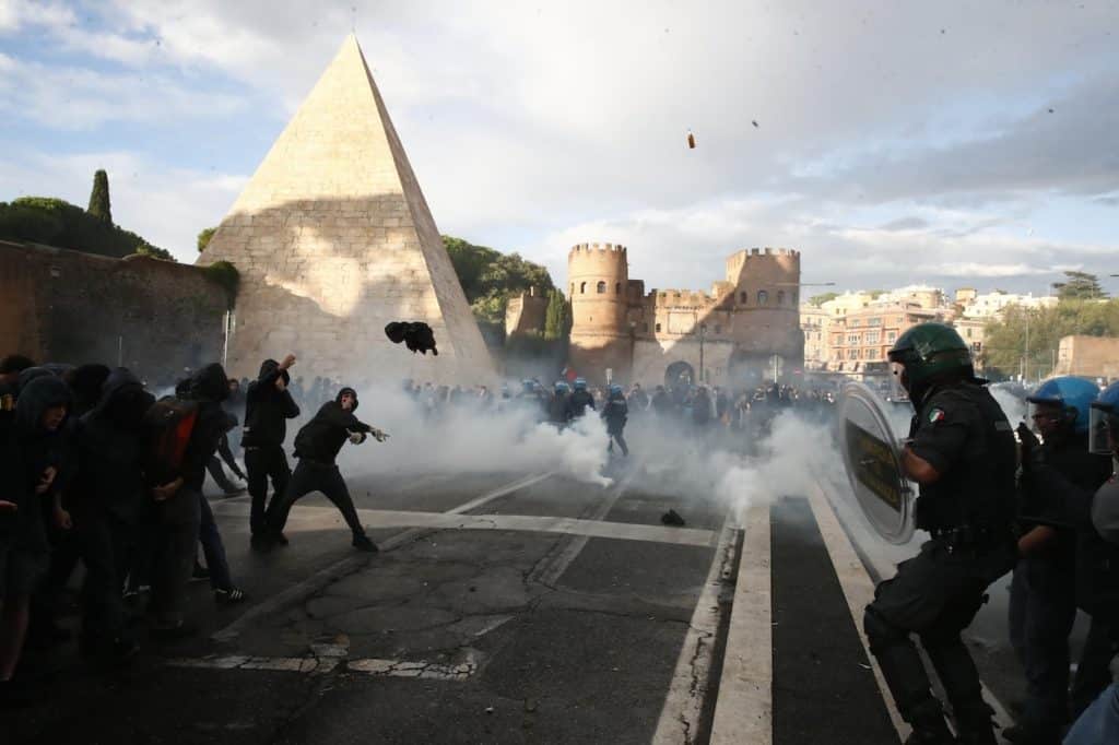 corteo palestina roma scontri.jpg