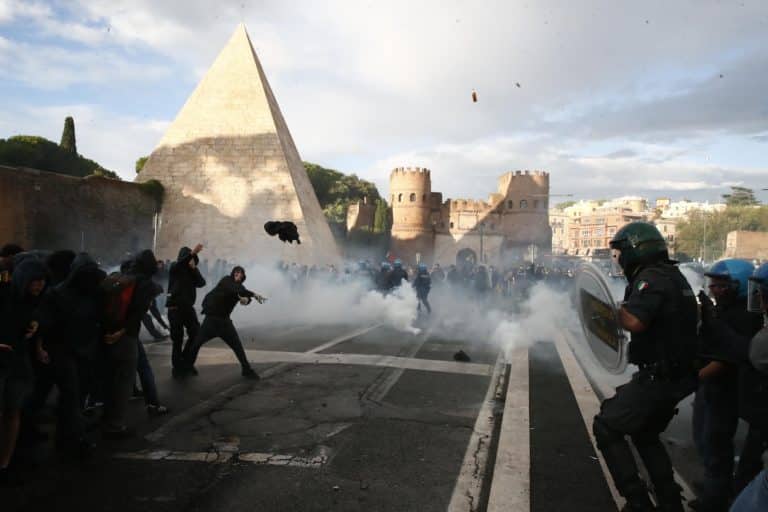 corteo palestina roma scontri.jpg
