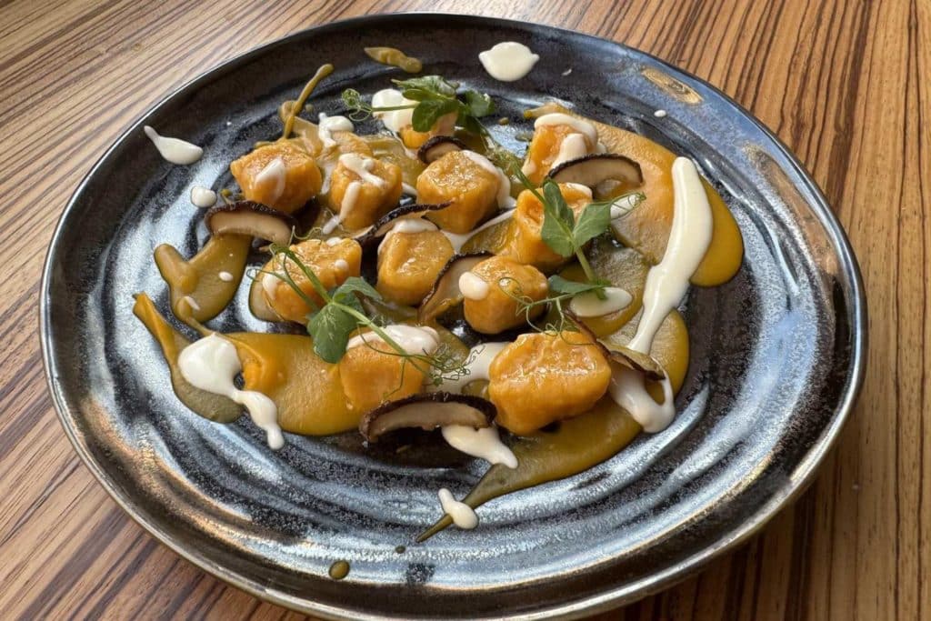 gnocchi di zucca con funghi porcini e pecorino.jpg