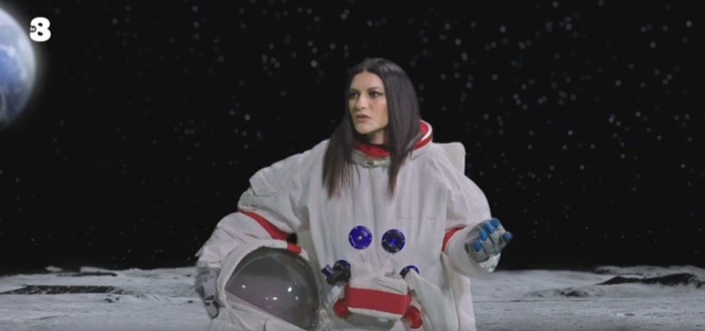 laura pausini gialappas 1.jpg