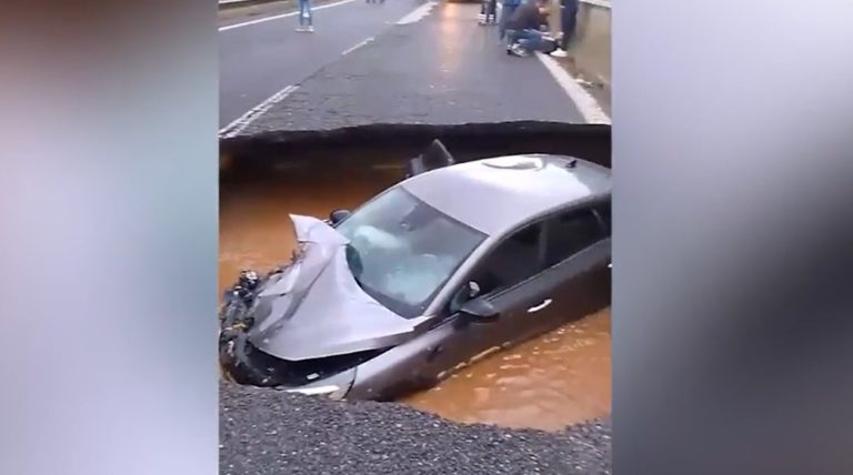 maltempo calabria auto lamezia terme catanzaro.jpg