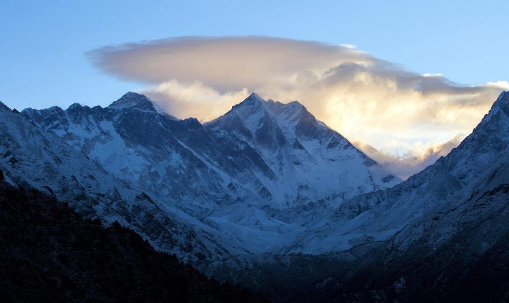 monte everest andrew irvine.jpg