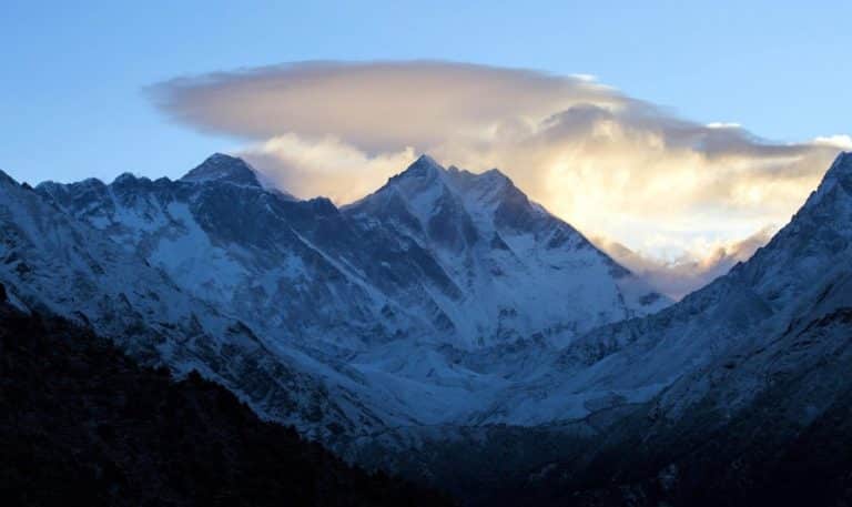 monte everest andrew irvine.jpg