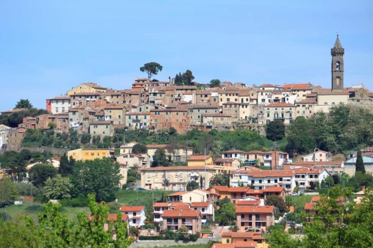 Questo è il borgo più amato d’Italia del 2024 3 peccioli.jpg