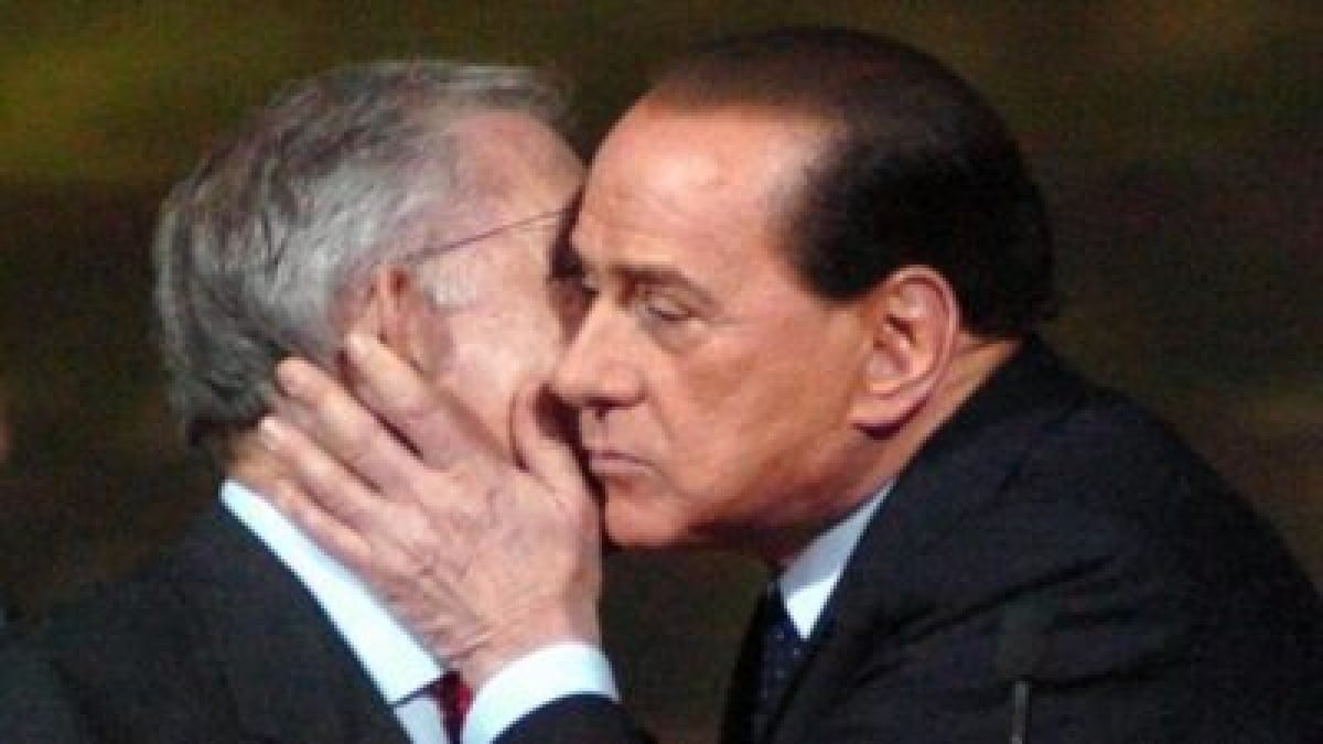 silvio berlusconi marcello dellutri 400x225 1.jpg