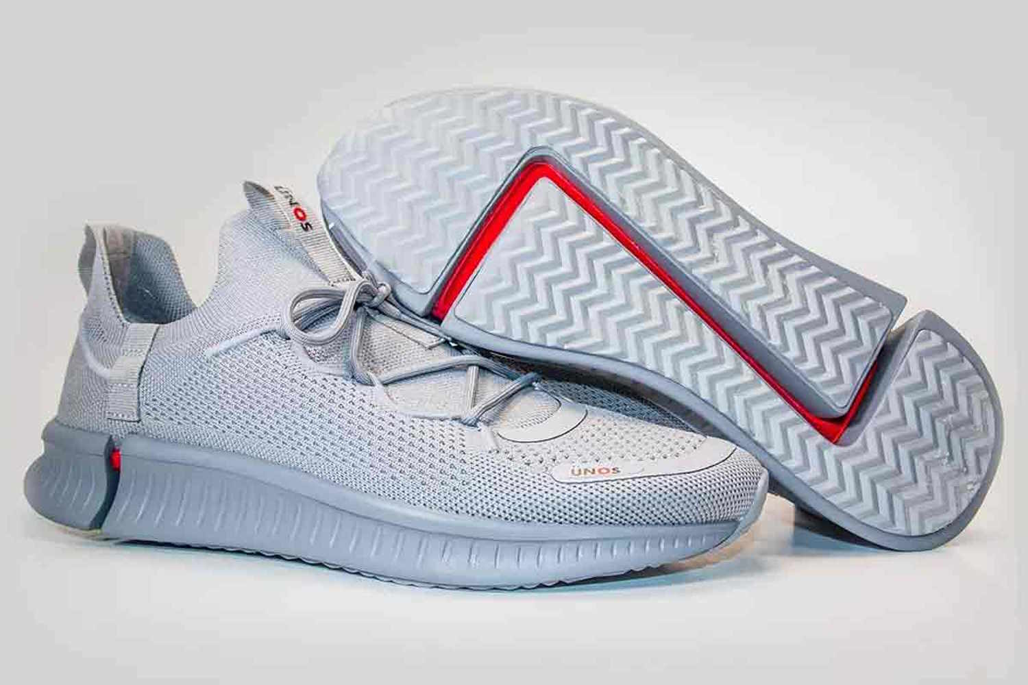 L’invenzione geniale delle sneakers che si adattano alla crescita dei piedi, ma funzioneranno tra gli adolescenti? 1 sneakers target.jpg