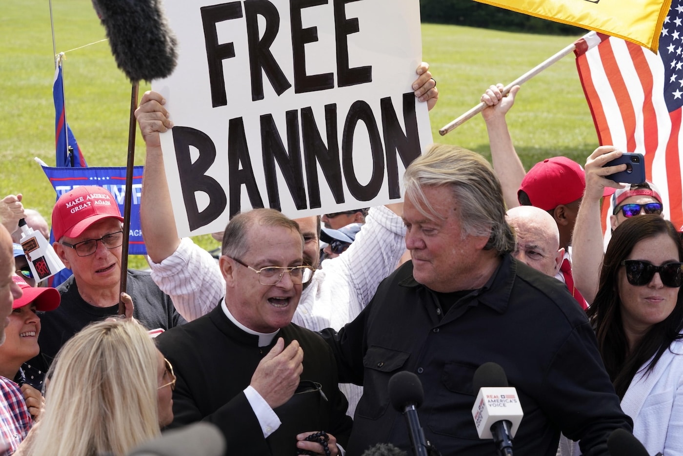 steve bannon.jpg