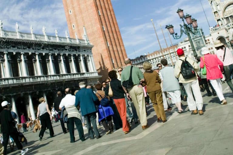 turisti venezia.jpg