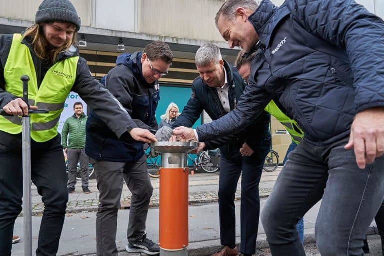 Filtro sperimentale per il particolato da pneumatici e freni per la rete fognaria di Berlino.jpg