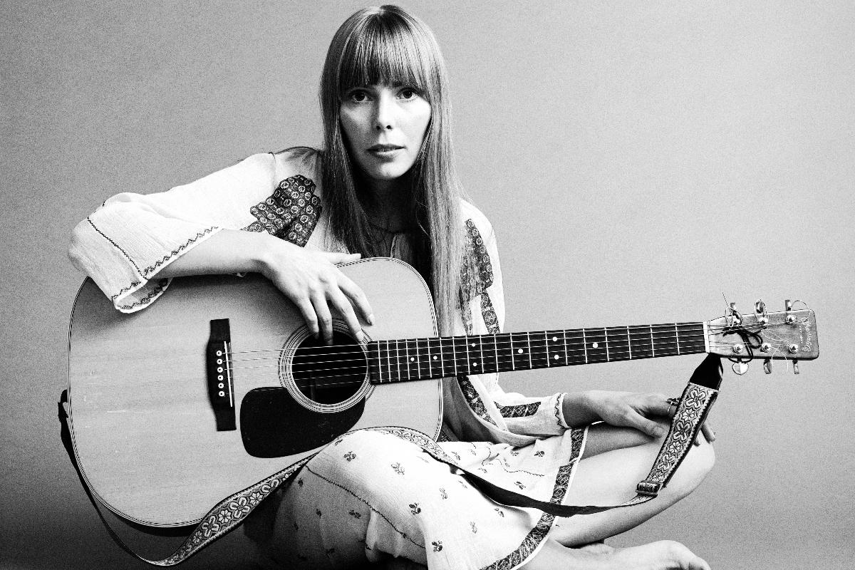 Tutto su Joni Mitchell, una delle più grandi cantautrici di sempre 1 GI Joni Mitchell.jpg