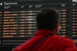 Sciopero treni trenitalia italo trenord.jpg