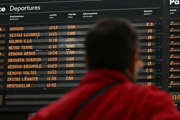 Sciopero treni trenitalia italo trenord.jpg