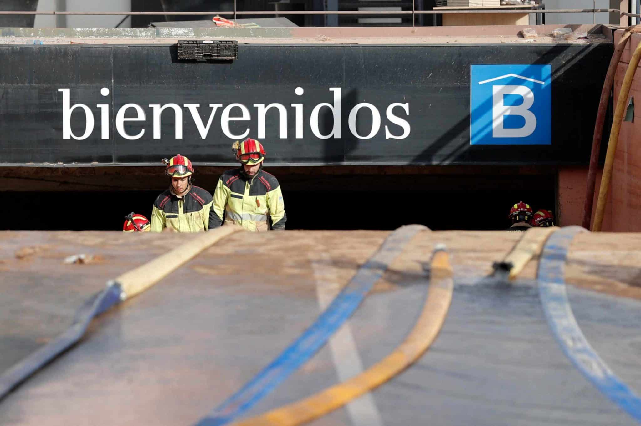 Alluvioni in Spagna, l’altro supermercato sommerso: 20 dispersi a Benetusser. Ancora emergenza meteo: allerta in Almeria e Valencia 1 Spagna emergenza senza fine allerta meteo in Almeria e Valencia scaled.jpg