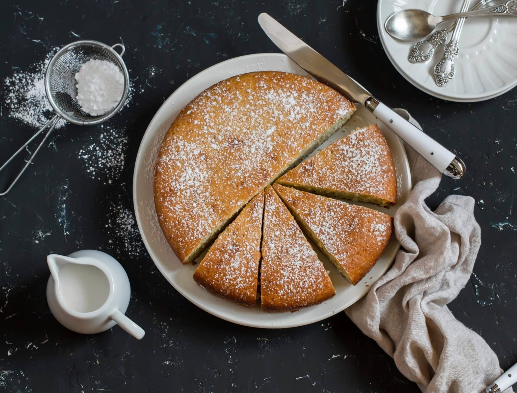 Torta di mandorle SENZA scaled.jpg