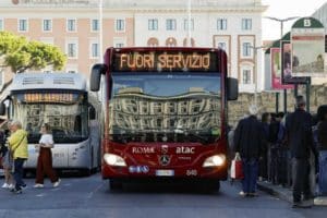 autobus atac fuori servizio sciopero.jpeg