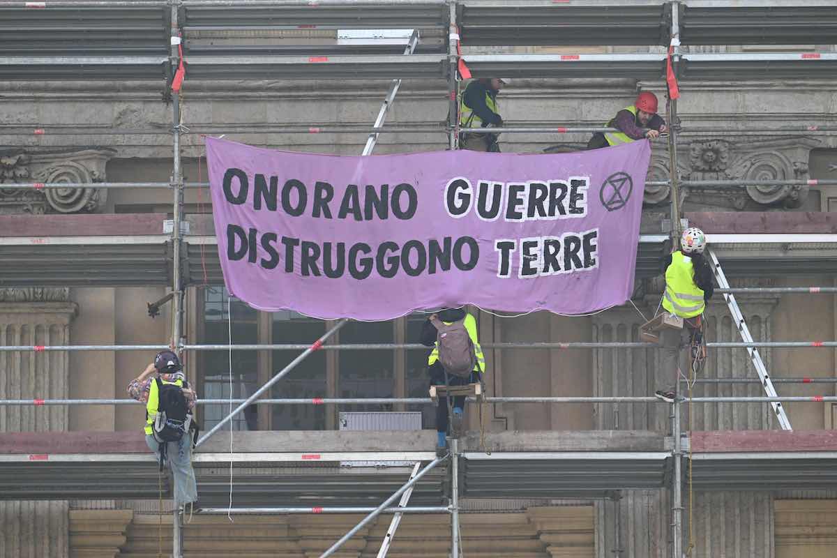 blitz torino guerre extinction rebellion.jpg