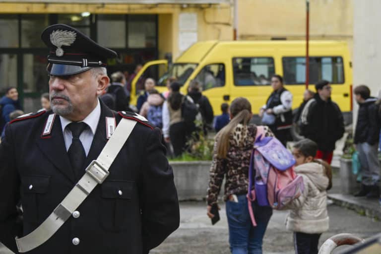 castellammare prof aggredita indagata.jpg