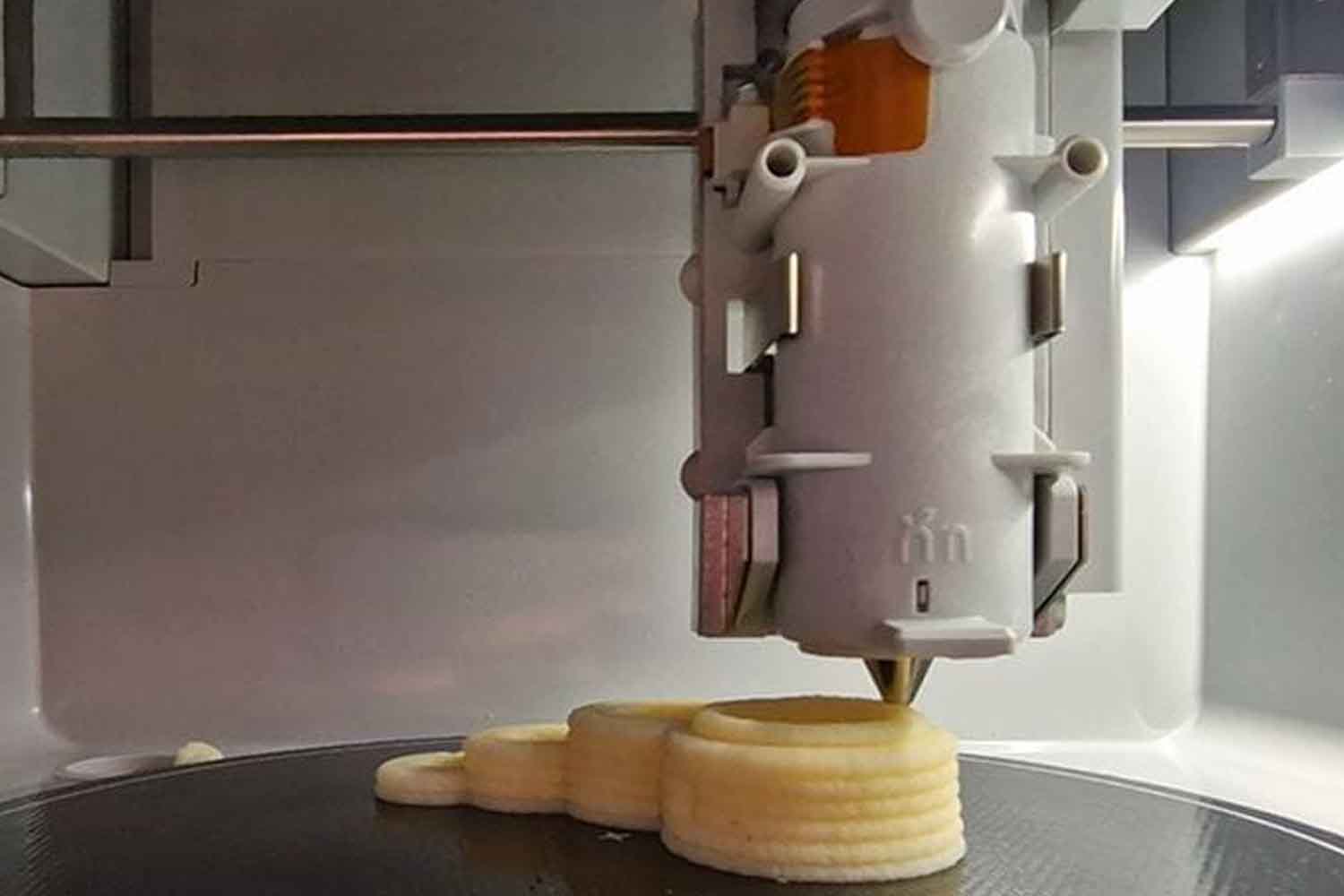Realizzato il primo cibo al mondo stampato in 3D per le persone con difficoltà di deglutizione o disfagia 1 cibo stampato in 3d.jpg