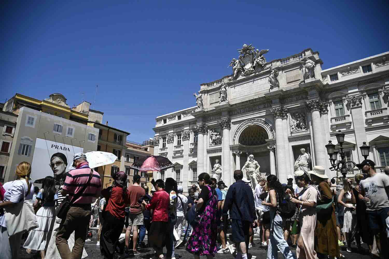 fontana di trevi.jpeg