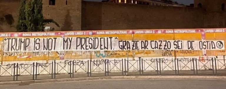 striscione anti trump roma.jpg