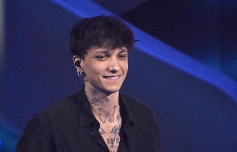 ultimo eros sanremo sorriso.jpg
