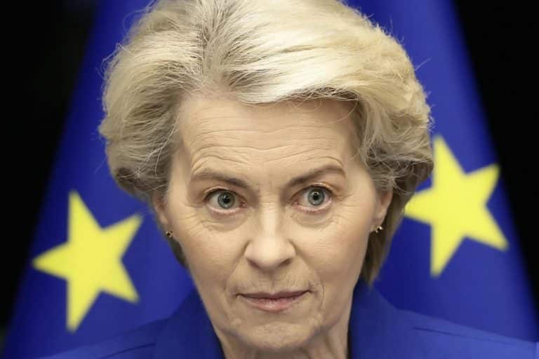 ursula von der leyen bis commissione.jpeg