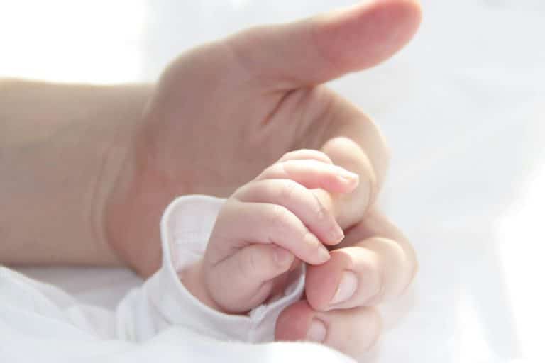 11 casi di sindrome del lupo mannaro rilevati nei neonati i cui genitori utilizzavano lozioni anticalvizie 8 Alopecia.jpg