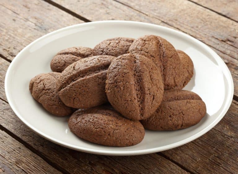 Biscotti chicchi caffe scaled.jpeg