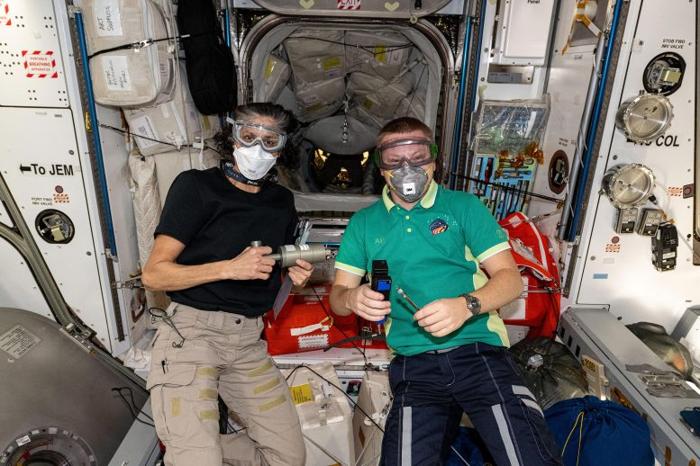 Expedition 72 Commander Suni Williams Flight Engineer Aleksandr Gorbunov 777x518 1.jpg