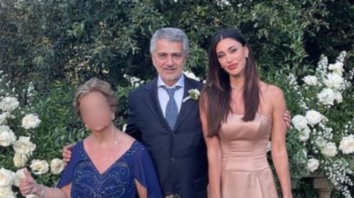 Gallarate, il padre di Belén Rodriguez con ustioni di secondo grado al volto e alle braccia dopo un incendio in un capannone 1 Gallarate il padre di Belen Rodriguez con ustioni di secondo grado al volto e alle braccia dopo un incendio in un capannone.jpg