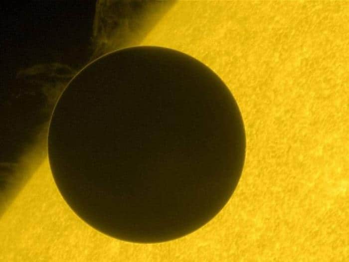 Hinode Solar Optical Telescope Image of Venus 777x584 1.jpg