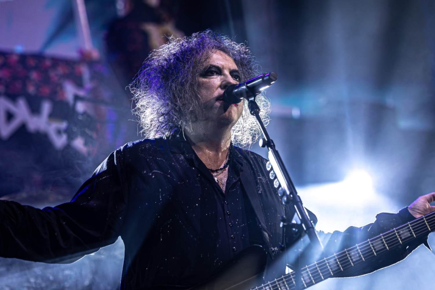 Robert Smith.jpg