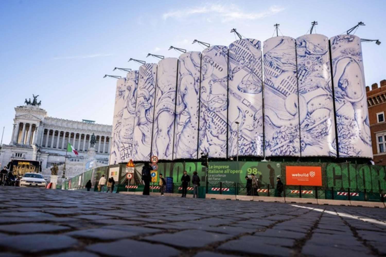 Roma trasforma il cantiere della Metro C in una galleria d’arte a cielo aperto con i “Murales” di Piazza Venezia 1 Roma murales.jpg
